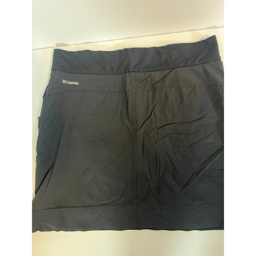 Columbia Omni-Shield Skort Womens Medium Black Hiking Golf Activewear Skirt